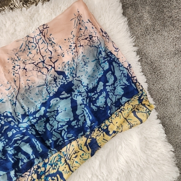 Noble Mount Women's Premium 100% Silk Scarf. New. Fabric:Made with 100% premiu - Picture 3 of 5